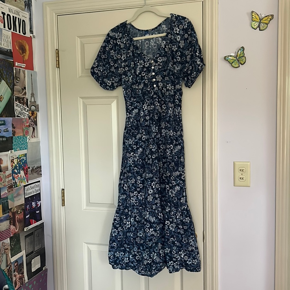 floral maxi dress! with pockets!